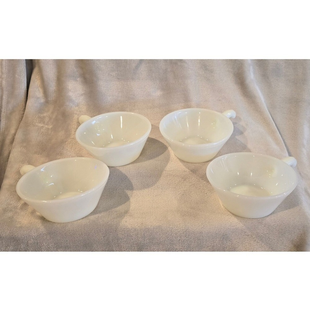 Fire King Oven Proof Bowls Set‎ of 4 Milk Glass Soup Chili Handle Vintage